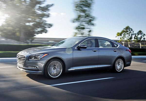 La nouvelle berline haut de gamme Hyundai Genesis fait ses débuts à Détroit