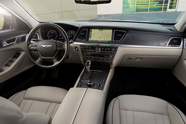 La nouvelle berline haut de gamme Hyundai Genesis fait ses débuts à Détroit