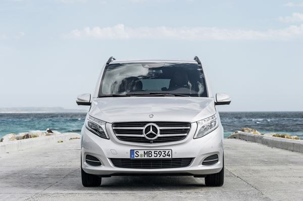 Le monospace Mercedes Classe V peut accueillir jusqu'à huit personnes