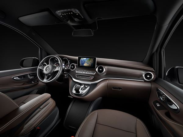 Le monospace Mercedes Classe V peut accueillir jusqu'à huit personnes