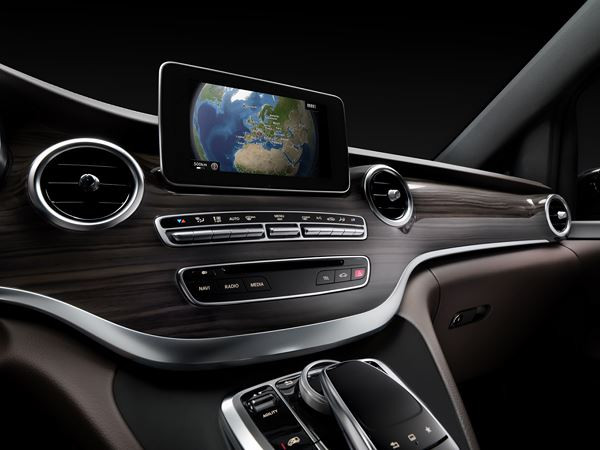 Le monospace Mercedes Classe V peut accueillir jusqu'à huit personnes