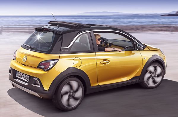 L'Opel Adam Rocks affiche un style de mini-crossover trois portes urbain