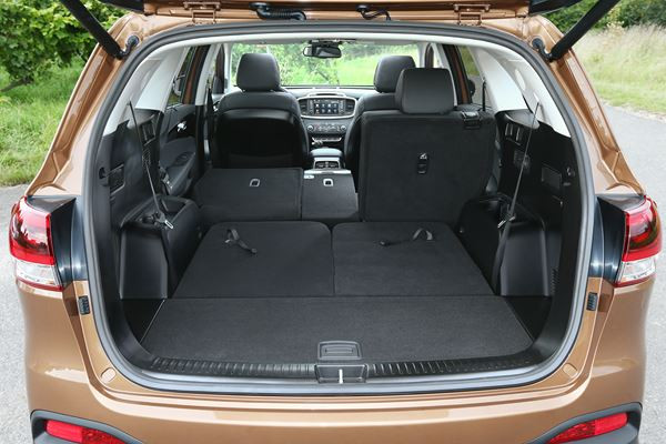 La troisième génération du Kia Sorento arbore un look inédit