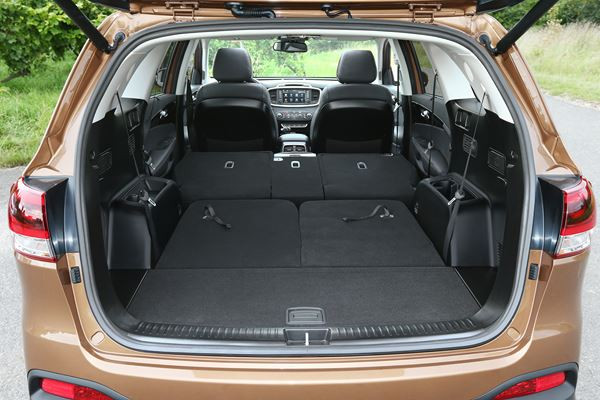 La troisième génération du Kia Sorento arbore un look inédit