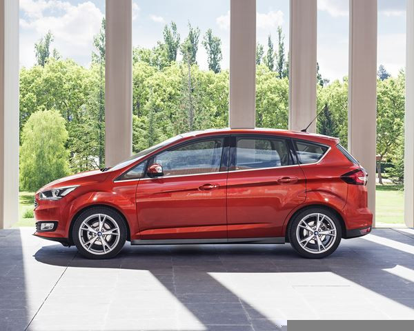 Le Ford C-Max s’offre un design extérieur plus racé