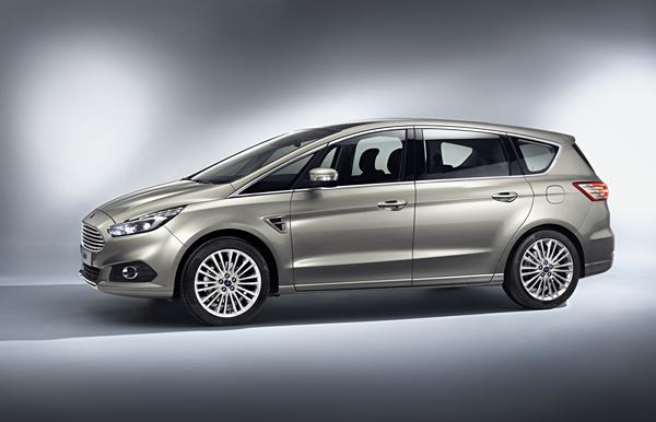 Le nouveau Ford S-Max affiche un profil dynamique
