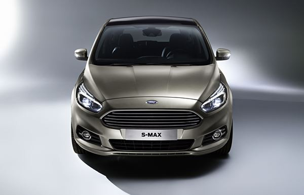 Le nouveau Ford S-Max affiche un profil dynamique