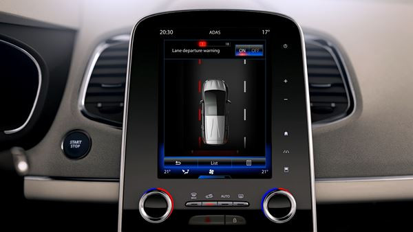 Le Renault Espace se réinvente sous les lignes d'un grand crossover