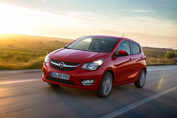 La nouvelle petite citadine d'entrée de gamme Opel Karl se dévoile