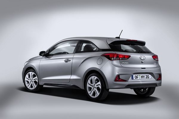 La Hyundai i20 se décline en coupé musclé