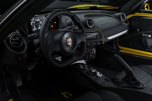 La nouvelle Alfa Romeo 4C Spider se dévoile à Détroit