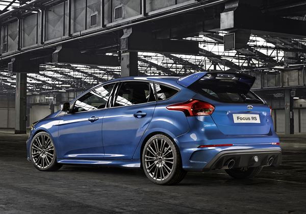 La Ford Focus RS à système 4 roues motrices développe plus de 320 ch