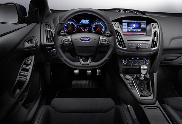 La Ford Focus RS à système 4 roues motrices développe plus de 320 ch