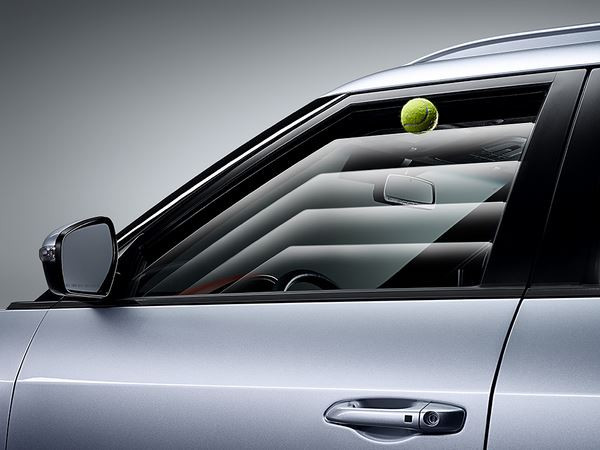 Le petit SUV urbain SsangYong Tivoli affiche un design dynamique