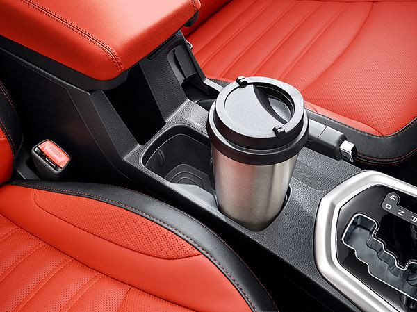 Le petit SUV urbain SsangYong Tivoli affiche un design dynamique
