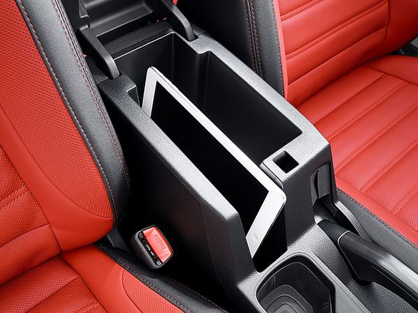 Le petit SUV urbain SsangYong Tivoli affiche un design dynamique