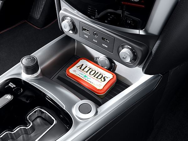 Le petit SUV urbain SsangYong Tivoli affiche un design dynamique