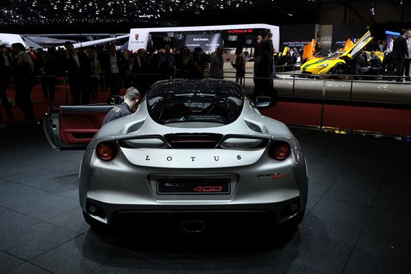 La nouvelle Lotus Evora 400 se dévoile