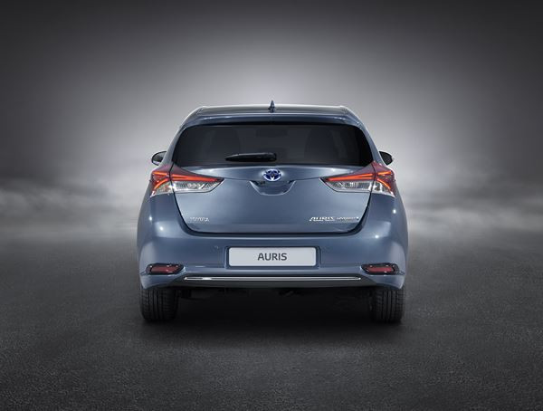 La Toyota Auris bénéficie d'un style plus affirmé et de nouvelles motorisations