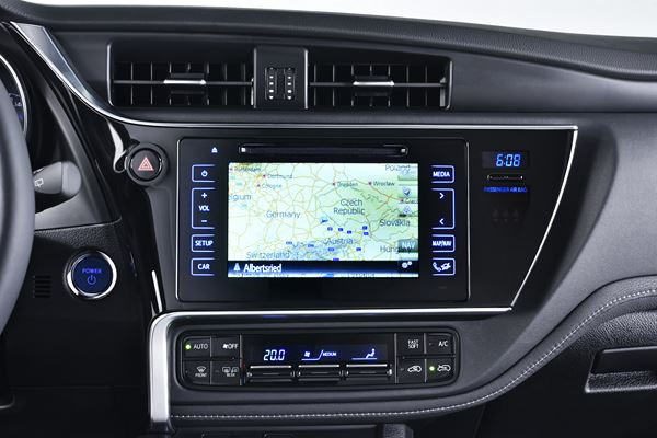 La Toyota Auris bénéficie d'un style plus affirmé et de nouvelles motorisations
