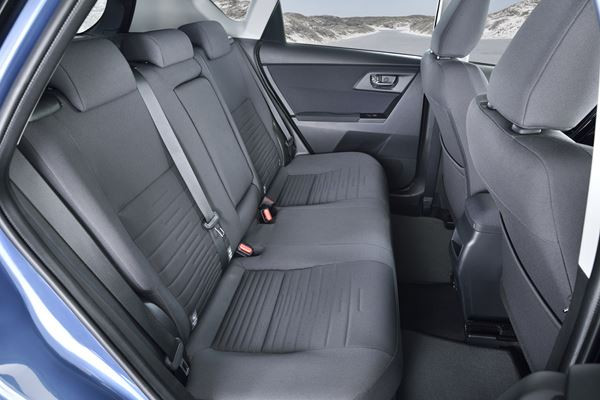 La Toyota Auris bénéficie d'un style plus affirmé et de nouvelles motorisations