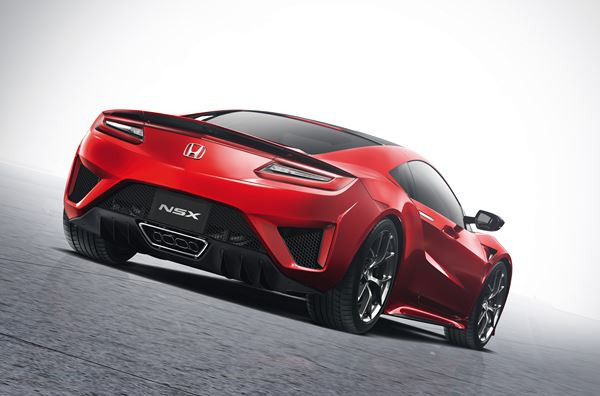 La supercar Honda NSX fait ses débuts sur la scène européenne