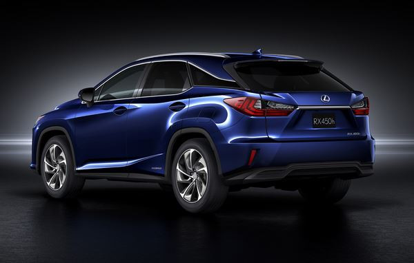 Le Lexus RX de quatrième génération adopte un style audacieux