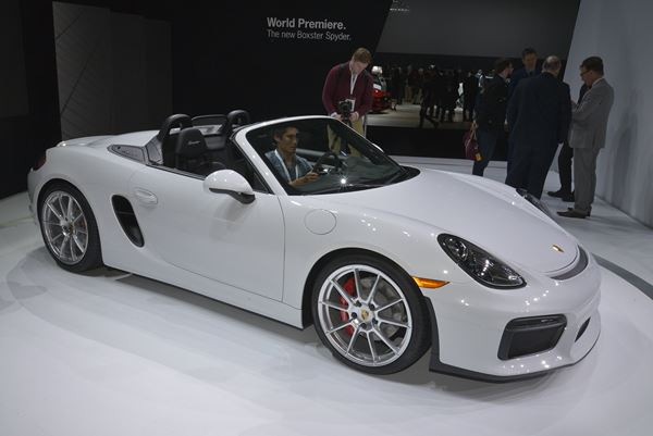 L'édition 2015 du salon de l’automobile de New York ouvre ses portes au public