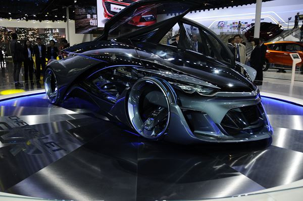 Le 16ème salon automobile de Shanghai ouvre ses portes au public