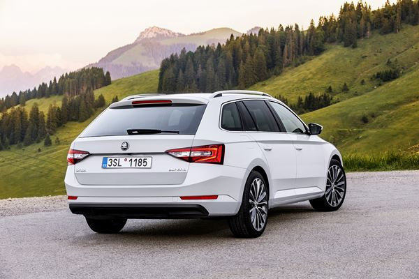 La nouvelle Skoda Superb Combi offre un vaste espace intérieur