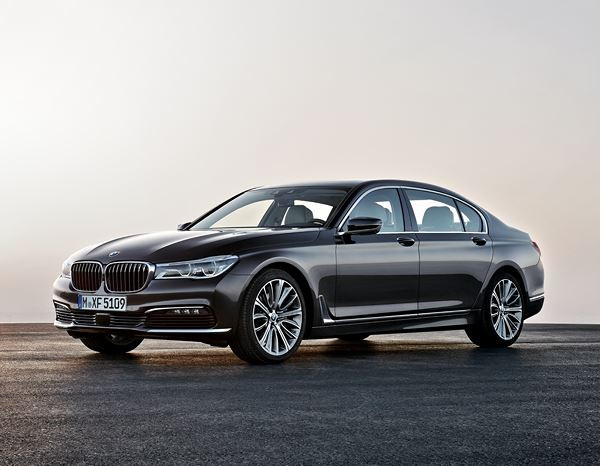 La nouvelle BMW Série 7 se distingue par des innovations techniques