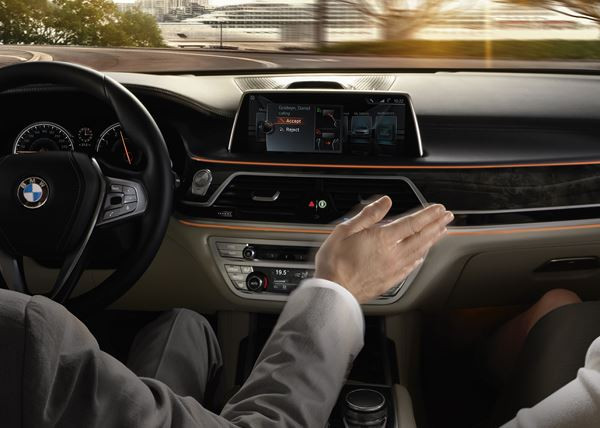 La nouvelle BMW Série 7 se distingue par des innovations techniques