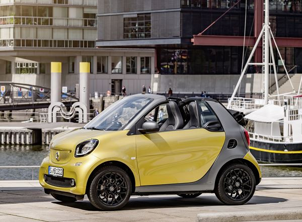 La smart fortwo cabrio de nouvelle génération dans les starting-blocks