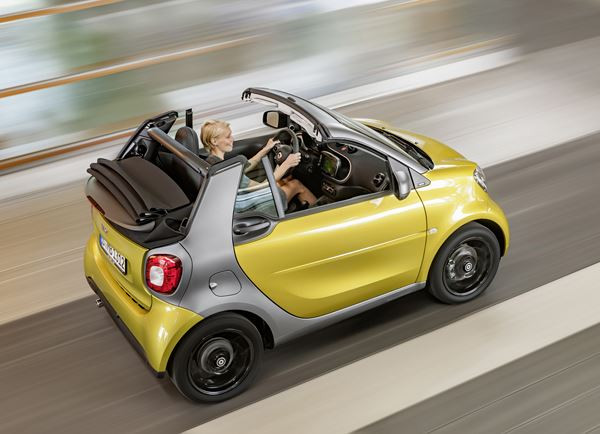 La smart fortwo cabrio de nouvelle génération dans les starting-blocks