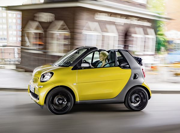 La smart fortwo cabrio de nouvelle génération dans les starting-blocks