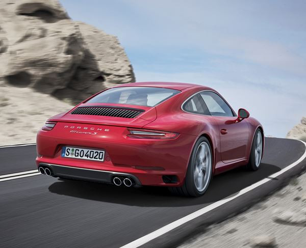 La nouvelle Porsche 911 Carrera s’apprête à prendre le relais