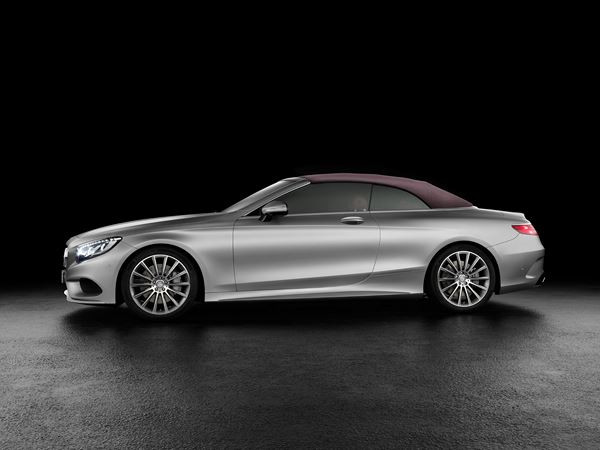 La Mercedes-Benz Classe S Cabriolet se démarque par un design distingué