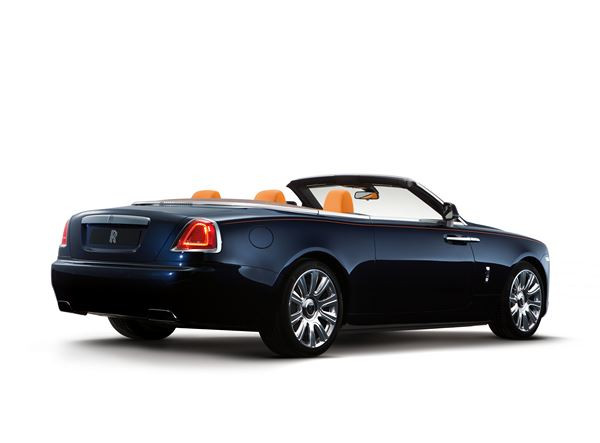 Rolls-Royce Dawn: une voiture de luxe à toit ouvert sans concession