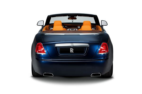 Rolls-Royce Dawn: une voiture de luxe à toit ouvert sans concession