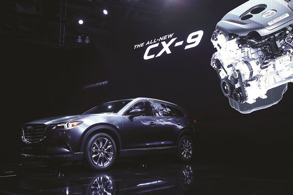 Dans les allées du salon automobile international 2015 de Los Angeles