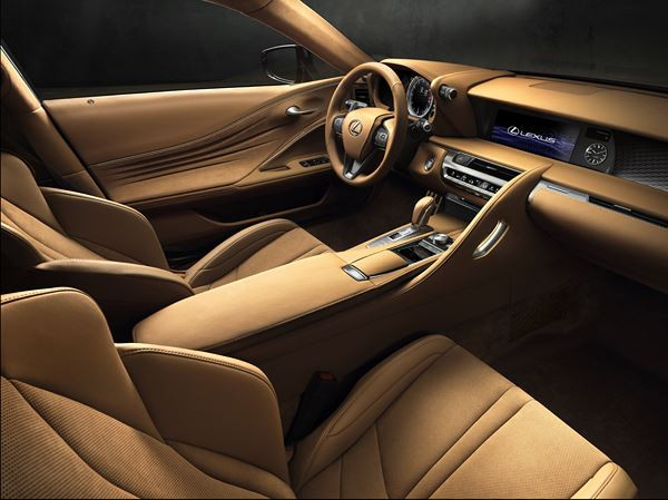 Le luxueux coupé Lexus LC  affiche un style spectaculaire