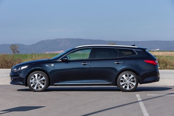 La variante break de la Kia Optima SW embarque un chargement de 553 litres