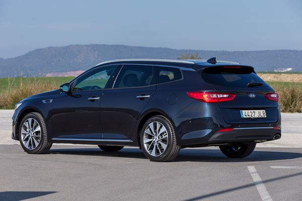 La variante break de la Kia Optima SW embarque un chargement de 553 litres