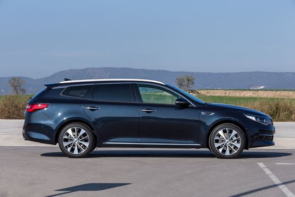 La variante break de la Kia Optima SW embarque un chargement de 553 litres