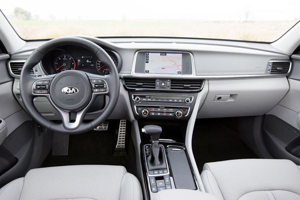 La variante break de la Kia Optima SW embarque un chargement de 553 litres