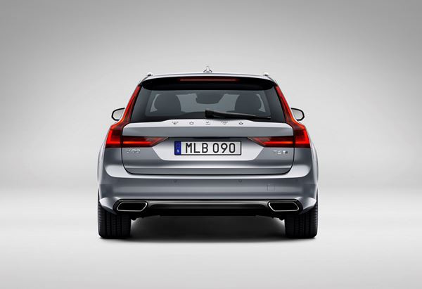 Le break Volvo V90 franchit un cap en terme d’esthétique