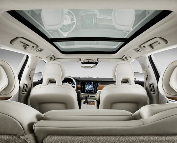 Le break Volvo V90 franchit un cap en terme d’esthétique