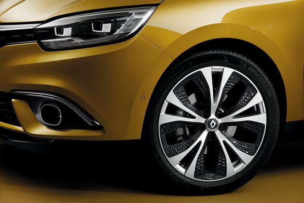 Le nouveau Renault Scenic cherche à réinterprèter le monospace compact