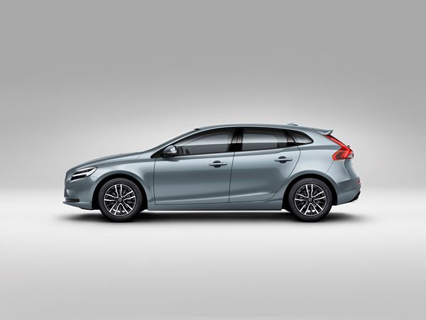 La Volvo V40 arbore une nouvelle face avant et des signes distinctifs