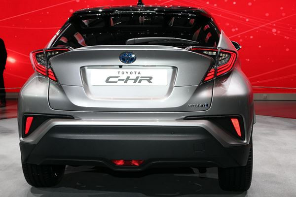 Toyota C-HR: un crossover compact au style distinctif